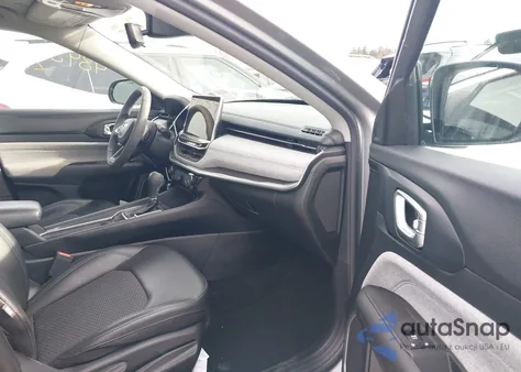 2022 Jeep Compass Latitude 4X4 from USA, damaged, VIN 3C4NJDBB1NT237714